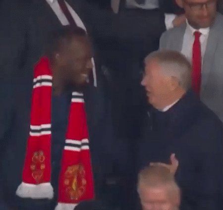 1632994357968015628.gif 2021_0930_313d56c1g00r082nr06uqc000ci00brc.gif