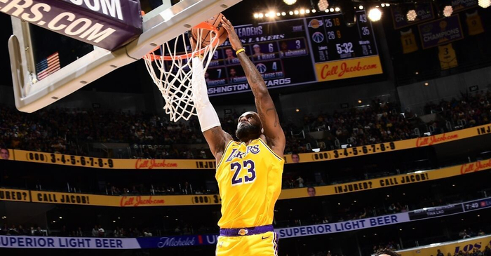 kaiyun-胜场数历史第一！077被禁赛，詹姆斯21分10板12助，复出后9胜1负|湖人|洛杉矶湖人队|华盛顿奇才队|卢卡-东契奇|丹佛掘金队_新浪体育_新浪新闻